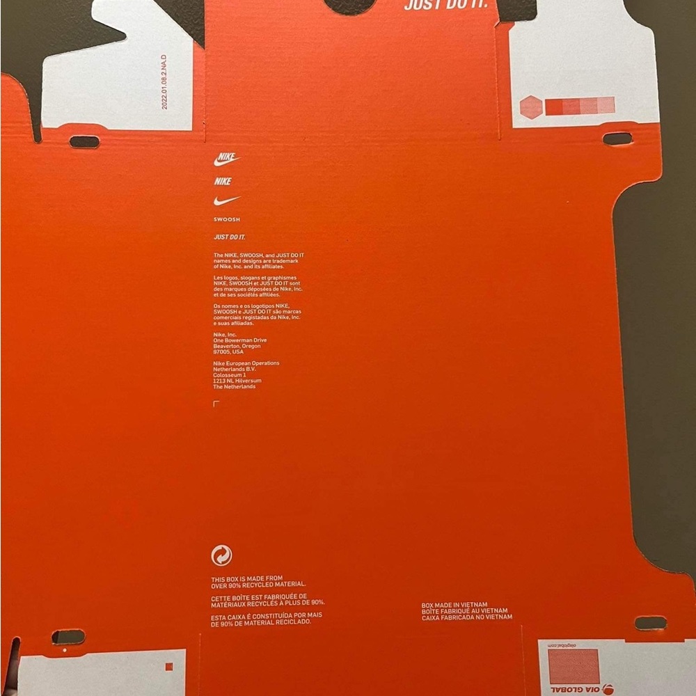 Nike shoe box, 15 red and 15 orange boxes.